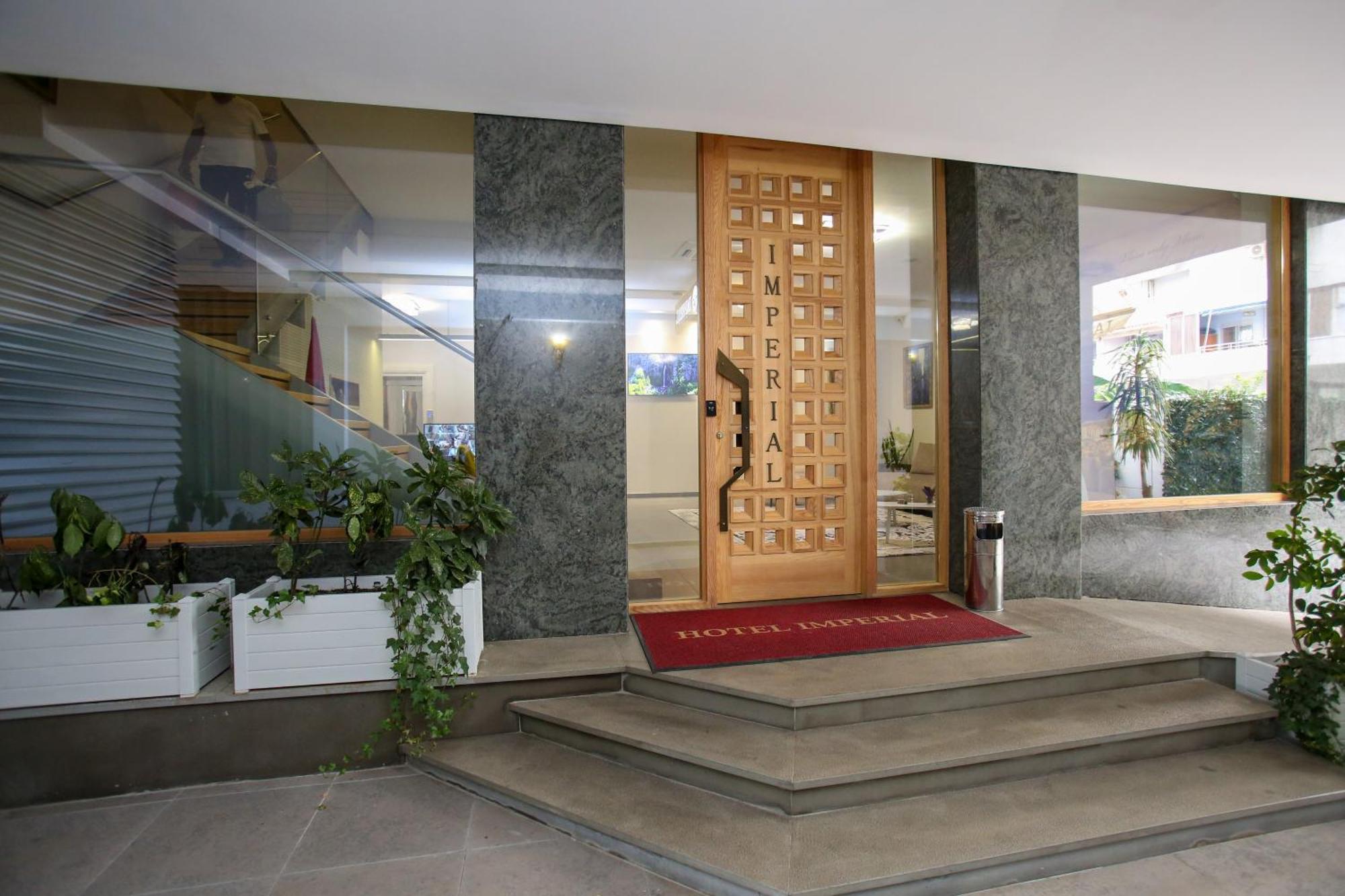 Hotel Imperial Kanine Bagian luar foto