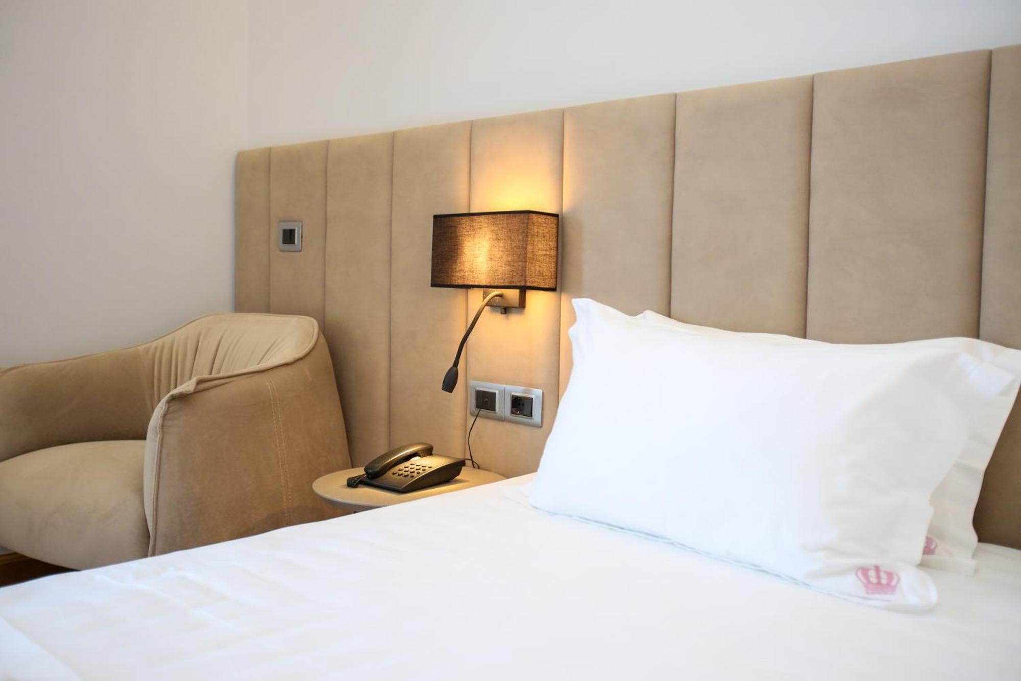 Hotel Imperial Kanine Ruang foto